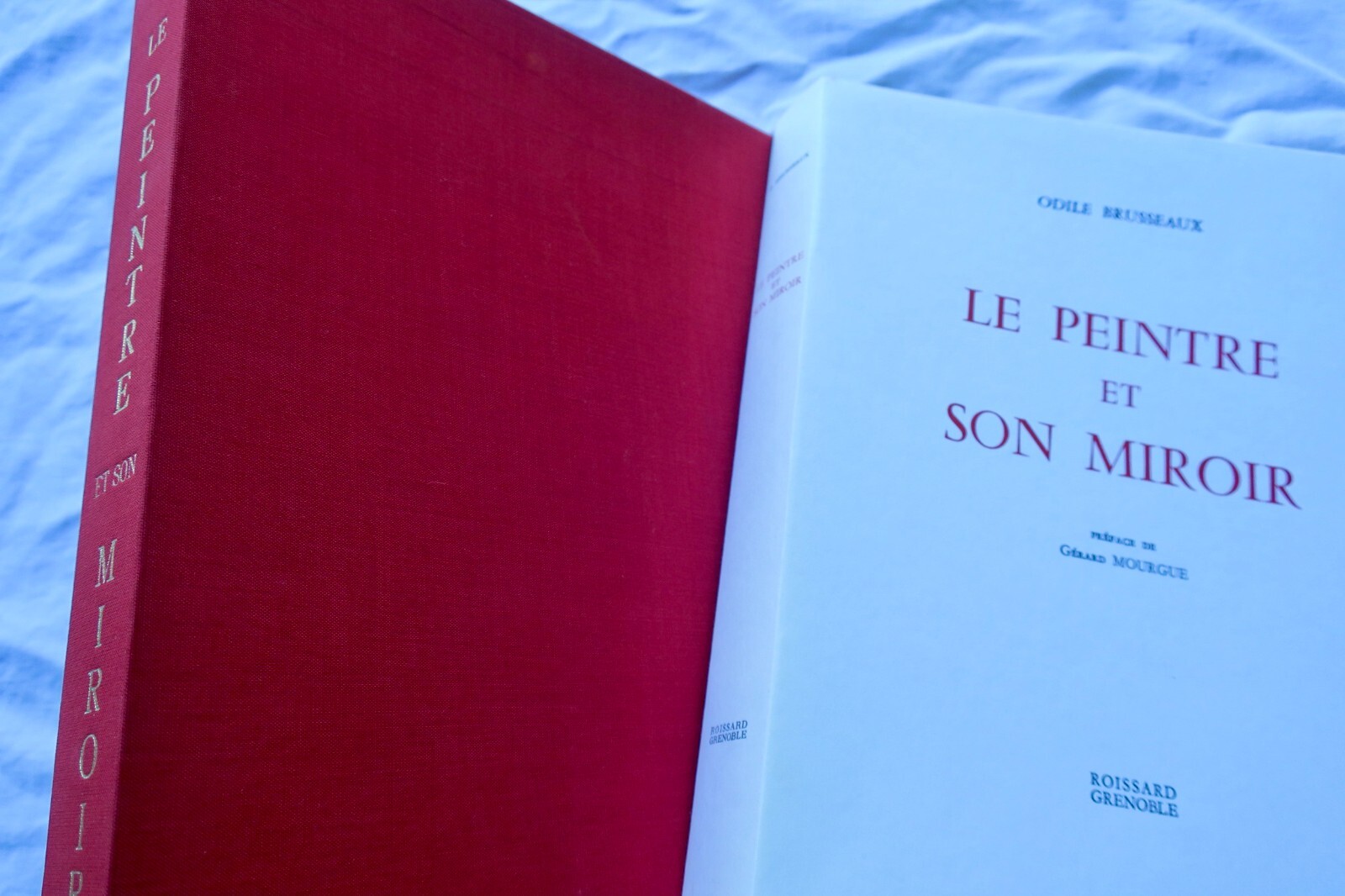 Selbstporträt des Künstlers<span class="lla-card-orig-wrap"><span class="lla-card-orig">❦ Autoportrait peintre et son miroir. Préface de Gérard Mourgue</span></span> - La Librairie Antique