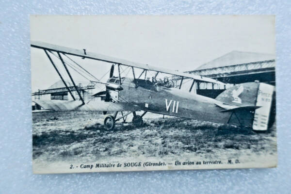 Avion au terrestre Camp militaire de Souge 33