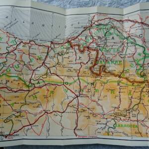 Basque guides bleus illustrés. Le Pays Basque français et espagnol 1953