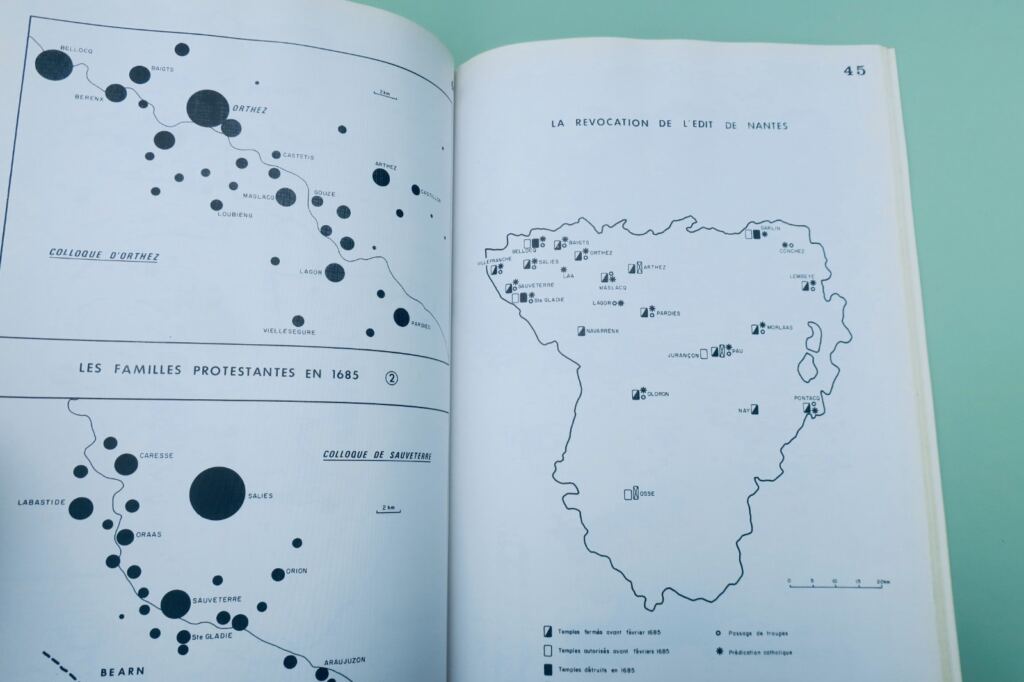 Historical maps and territorial evolution of Béarn