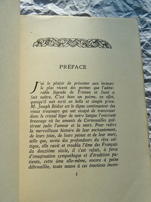 Medieval Romance of Passion and Fate