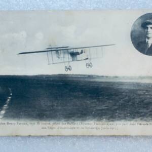 Biplan Henri Farman piloté par Paillard