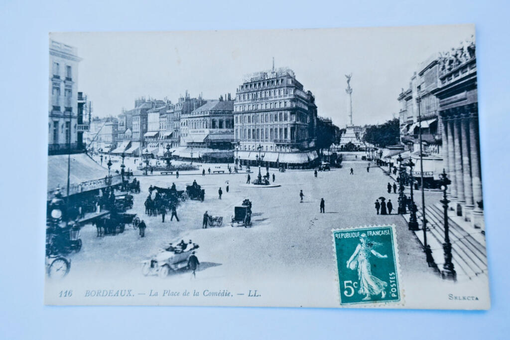 Bordeaux's Comedy Square in 1915
