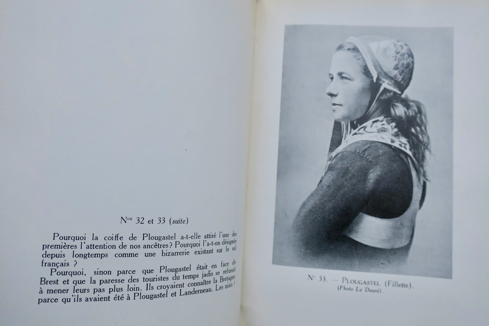 Illustrierte bretonische Kopfbedeckungen - Image 8
