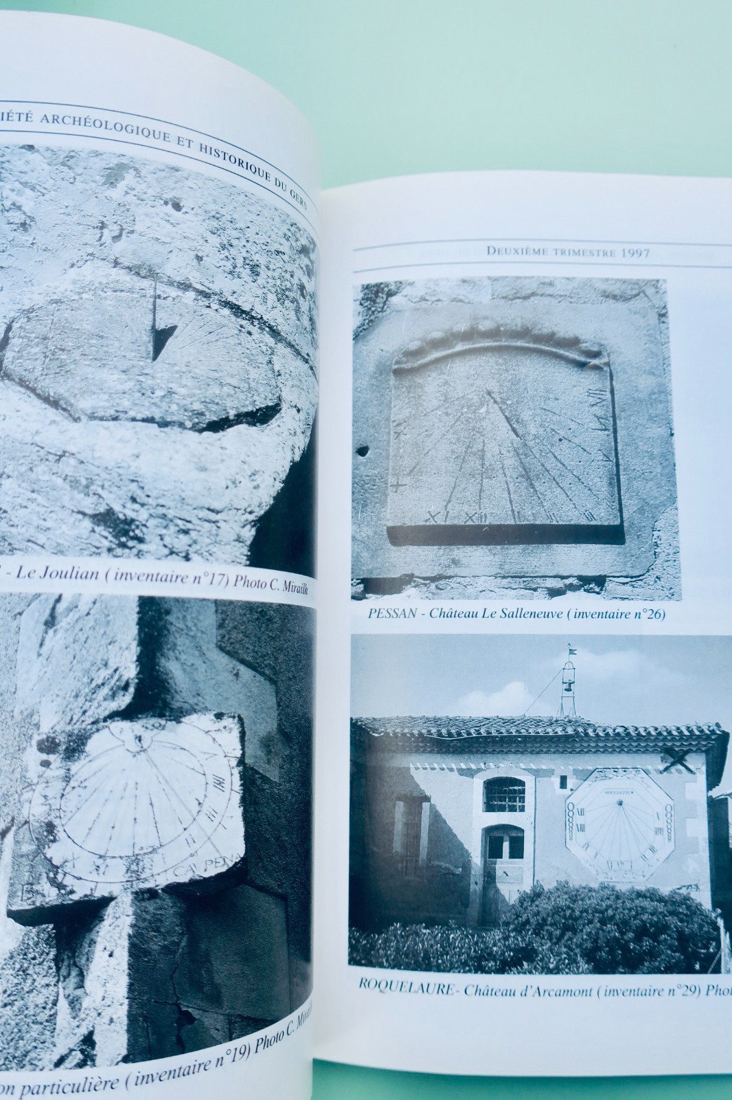Sundials of Gascon Gers Region<span class="lla-card-orig-wrap"><span class="lla-card-orig">❦ cadrans solaires en Gascogne gersoise</span></span> - La Librairie Antique