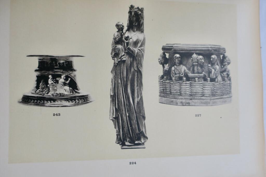 Art and Curiosities from the Middle Ages