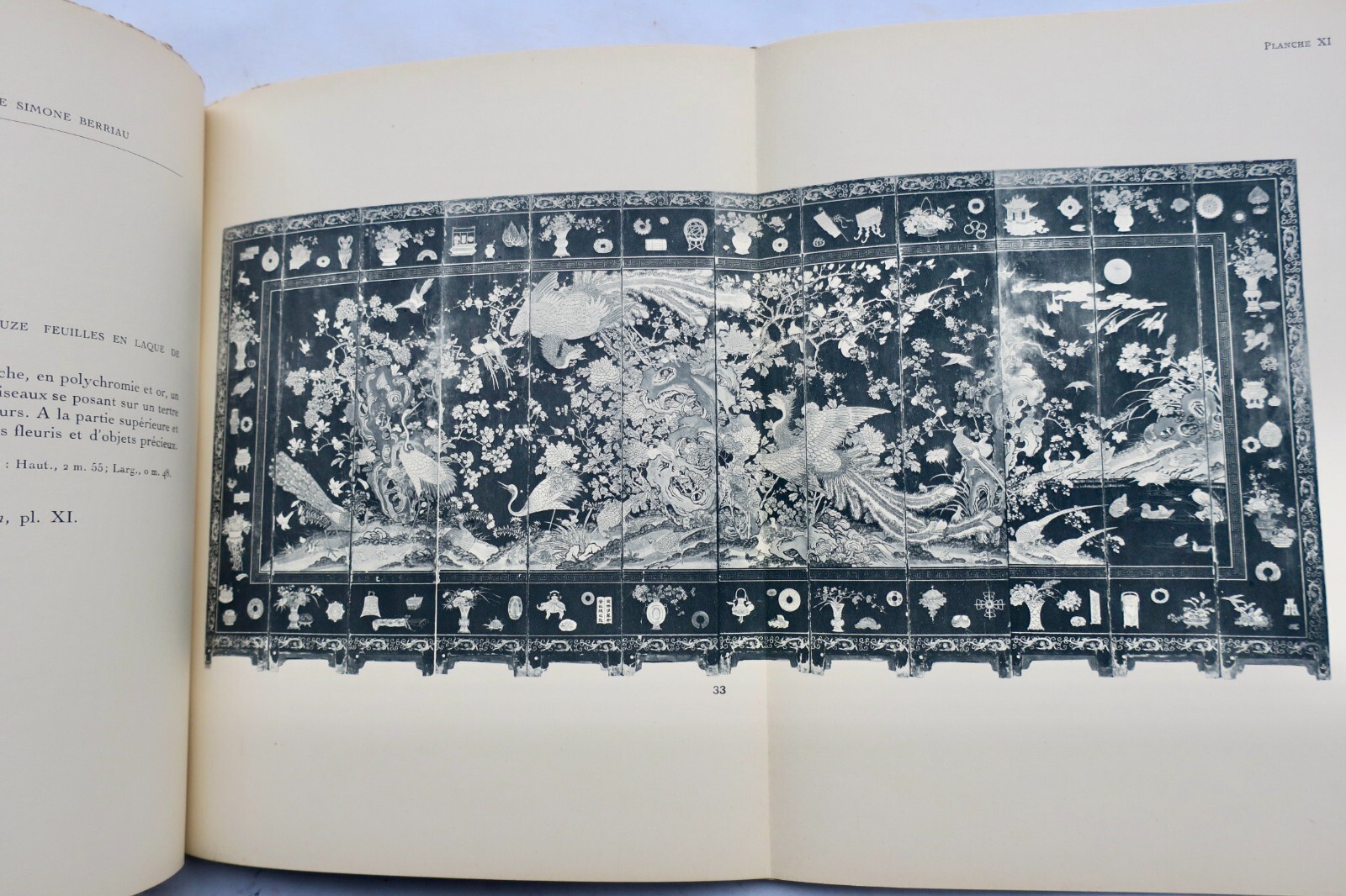 18th Century Furniture and Objects<span class="lla-card-orig-wrap"><span class="lla-card-orig">❦ catalogue des objets et d’ameublement du XVIIIe siècle Simone Berriau</span></span> - La Librairie Antique