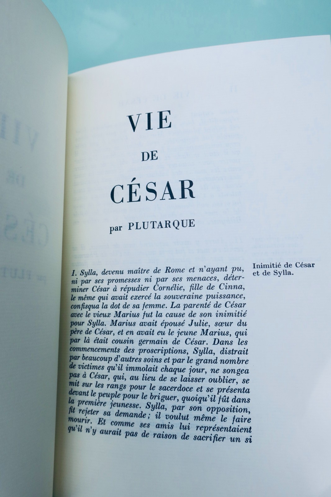 César's Account of the Gallic Wars<span class="lla-card-orig-wrap"><span class="lla-card-orig">❦ César CESAR LA GUERRE DES GAULE, AVEC LES COMMENTAIRE</span></span> - La Librairie Antique