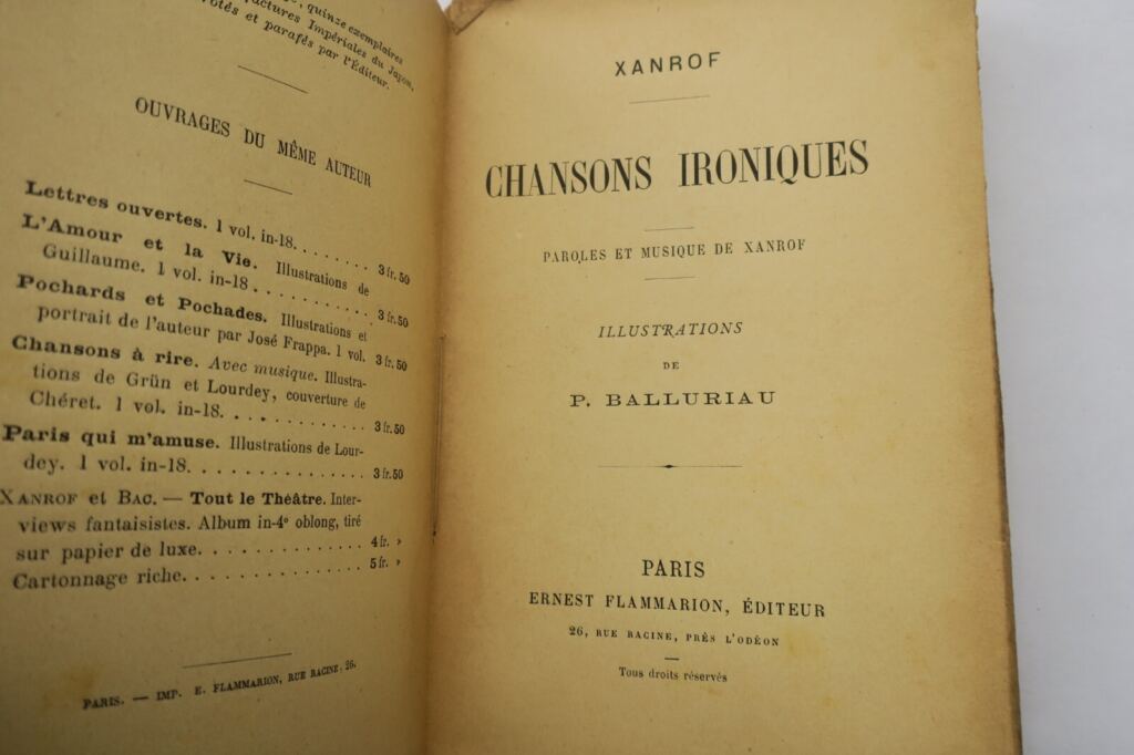 Ironische Lieder mit Musiknoten