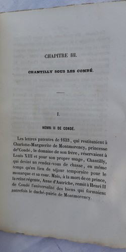 Historische Studie über Chantilly<span class="lla-card-orig-wrap"><span class="lla-card-orig">❦ Chantilly. Étude historique (900-1858) 1859</span></span> - La Librairie Antique