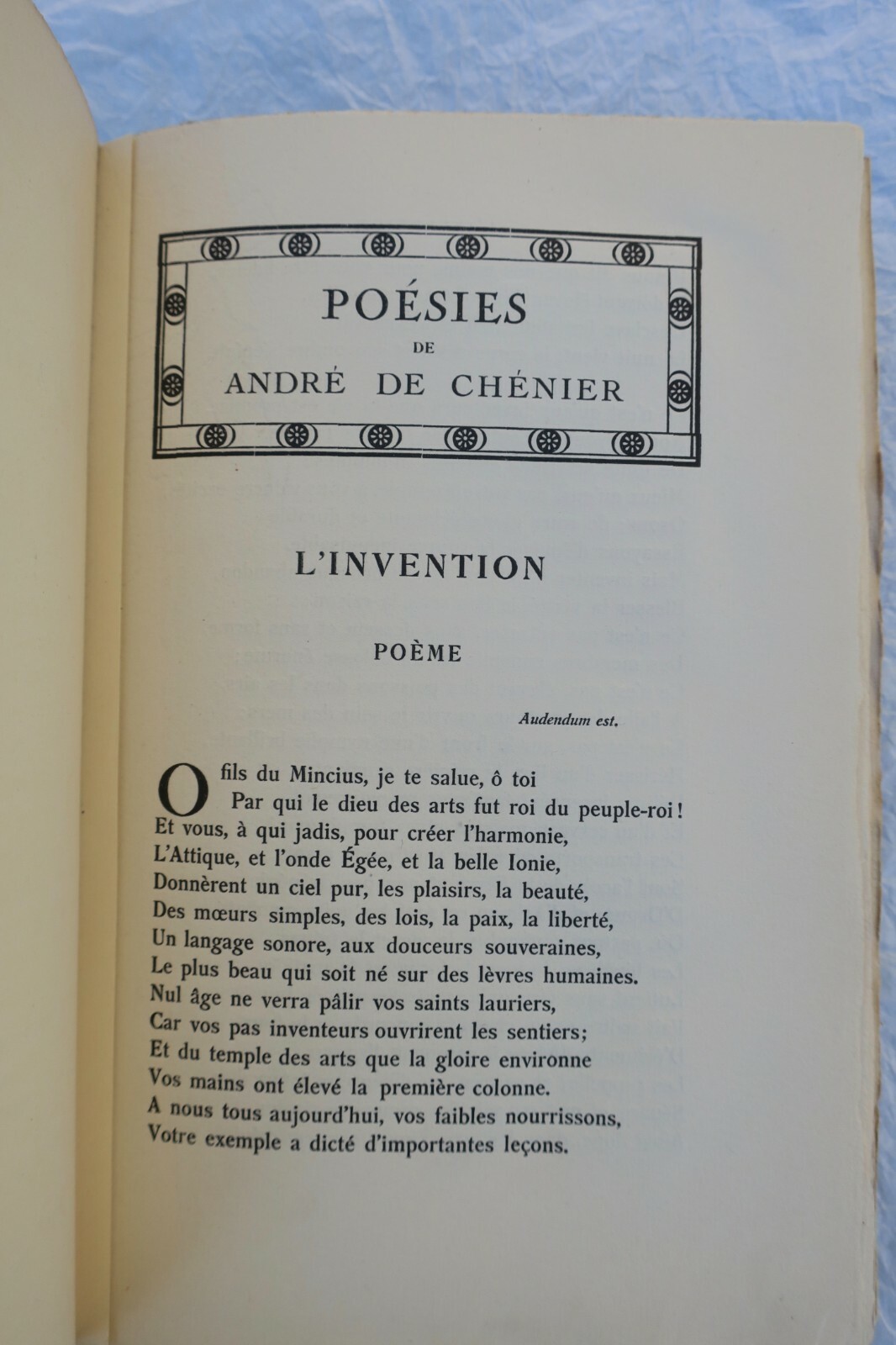 Gedichte von André Chénier<span class="lla-card-orig-wrap"><span class="lla-card-orig">❦ CHENIER André Poésies d’André Chénier. LARDANCHET / Hollande 1919</span></span> - La Librairie Antique