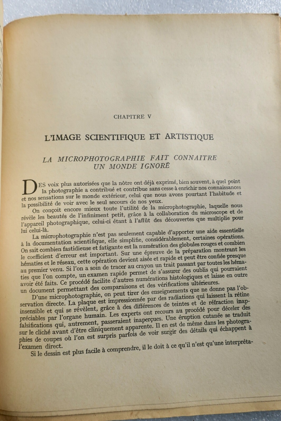 Ein Jahrhundert der bewegten Bilder: Frühes Kino und Fotografie<span class="lla-card-orig-wrap"><span class="lla-card-orig">❦ cinéma CENT ANS D’IMAGE Simonet</span></span> - La Librairie Antique