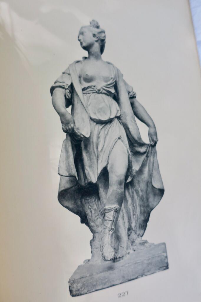 Auction catalog of paintings, pastels, drawings and miniatures