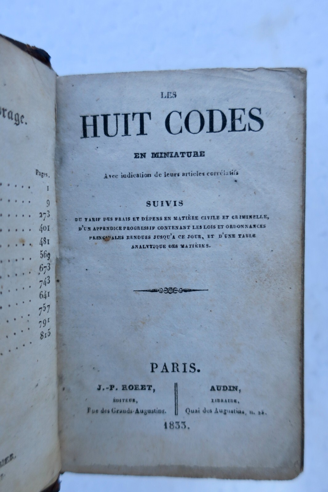 八つの法典ミニチュア版<span class="lla-card-orig-wrap"><span class="lla-card-orig">❦ COD huit codes en miniature. Avec indications de leurs articles correlatifs 1833</span></span> - La Librairie Antique