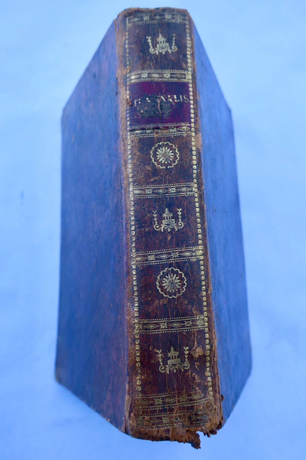 タキトゥスの現存全著作<span class="lla-card-orig-wrap"><span class="lla-card-orig">❦ CORNELLI TACITI QUAE EXSTANT OPERA 1779.</span></span> - La Librairie Antique