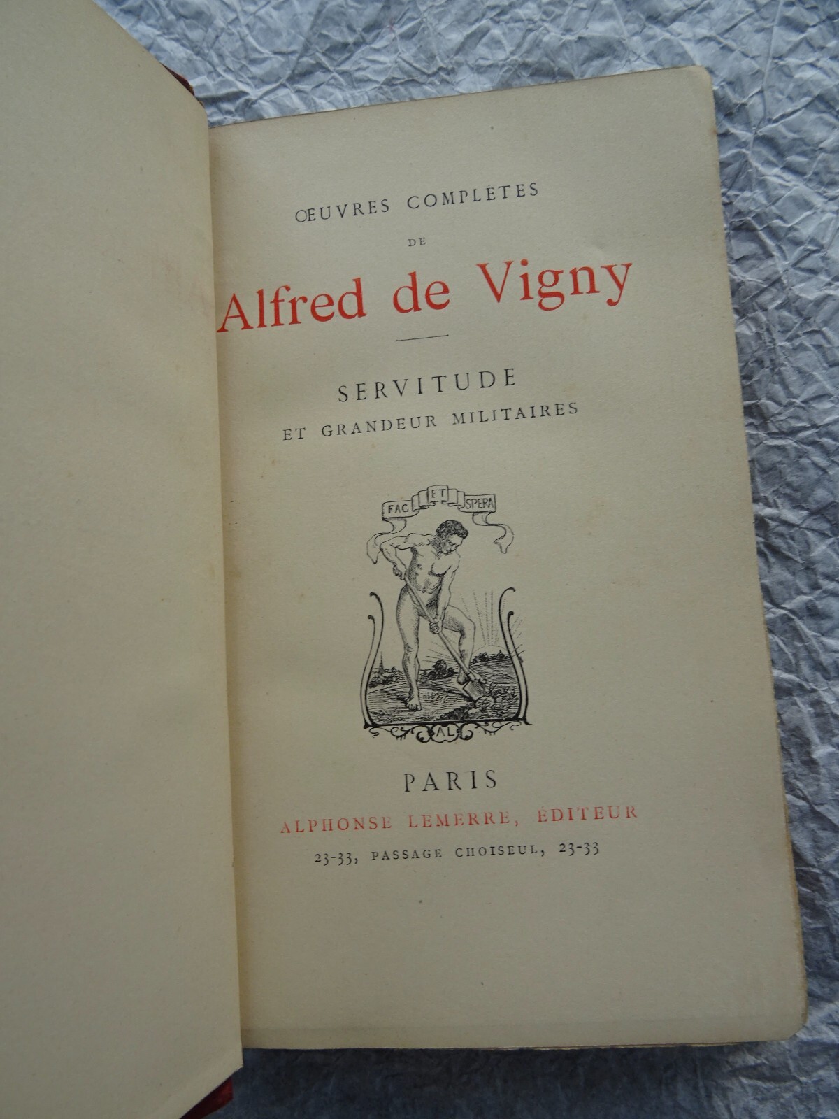 军事服务与伟大<span class="lla-card-orig-wrap"><span class="lla-card-orig">❦ DE VIGNY Alfred Servitude et Grandeur Militaire. LIBRAIRIE DES BIBLIOPHILES</span></span> - La Librairie Antique