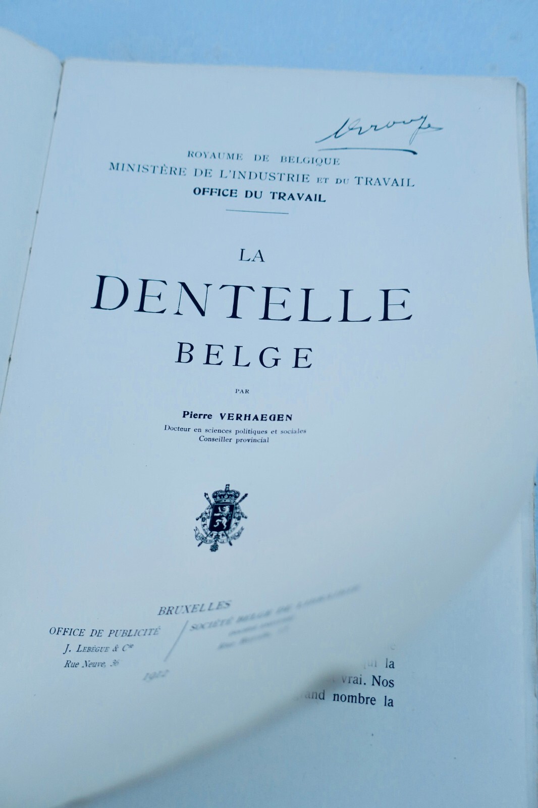 Erforschung der belgischen Spitze<span class="lla-card-orig-wrap"><span class="lla-card-orig">❦ Dentelle VERHAEGEN dentelle belge 1912</span></span> - La Librairie Antique