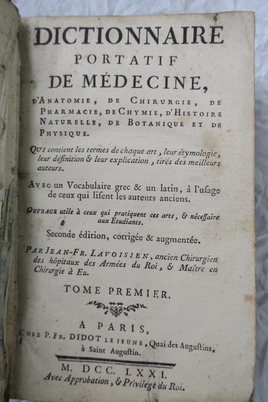 Portable medical dictionary with anatomy, surgery, pharmacy<span class="lla-card-orig-wrap"><span class="lla-card-orig">❦ Dictionnaire portatif de médecine d’anatomie, de chirurgie, de pharmacie..1771</span></span> - La Librairie Antique
