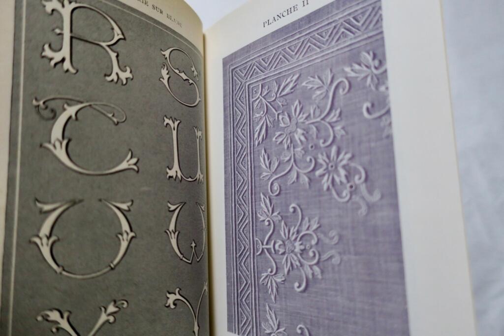 Women's Crafts Encyclopedia