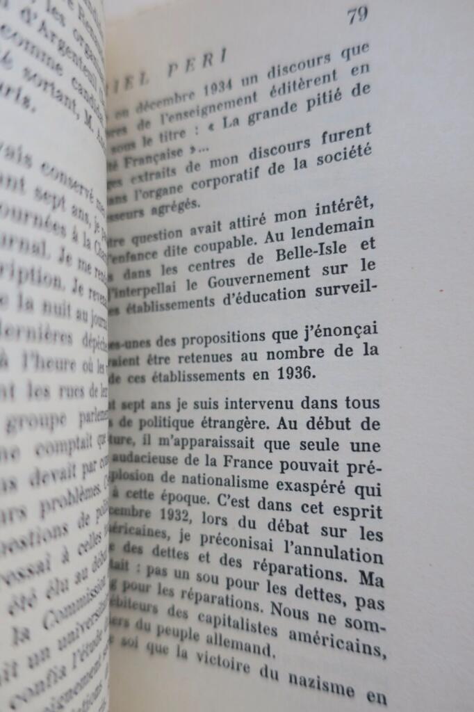 秘密出版フランス抵抗運動詩集 1943-1945年
