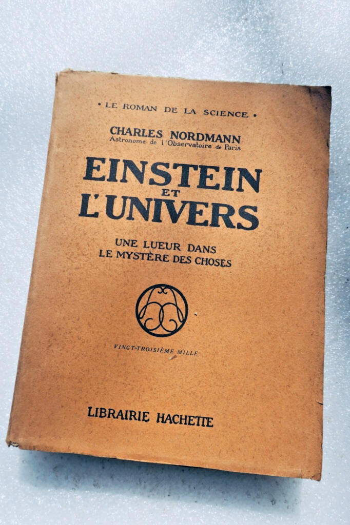 EINSTEIN ET L&rsquo;UNIVERS – UNE LUEUR DANS LE MYSTERE DES CHOSES