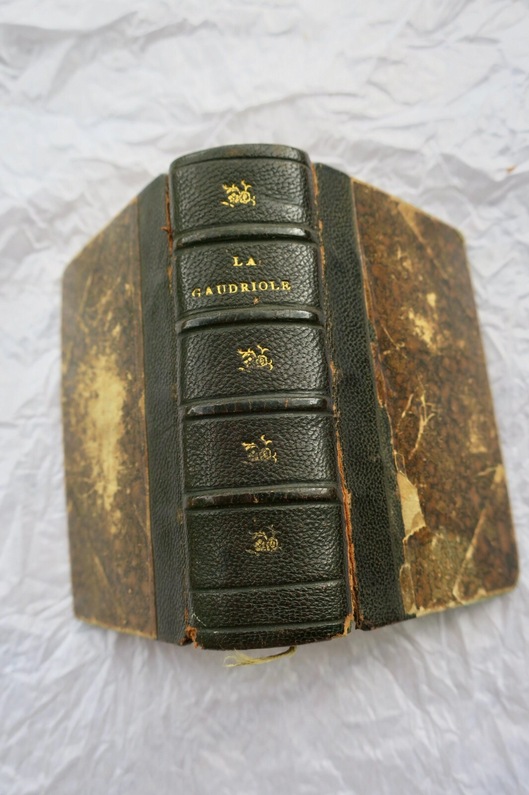 Eine Sammlung anzüglicher Lieder<span class="lla-card-orig-wrap"><span class="lla-card-orig">❦ érotique Gaudriole Chansonnier Joyeux , Facetieux et Grivois</span></span> - La Librairie Antique