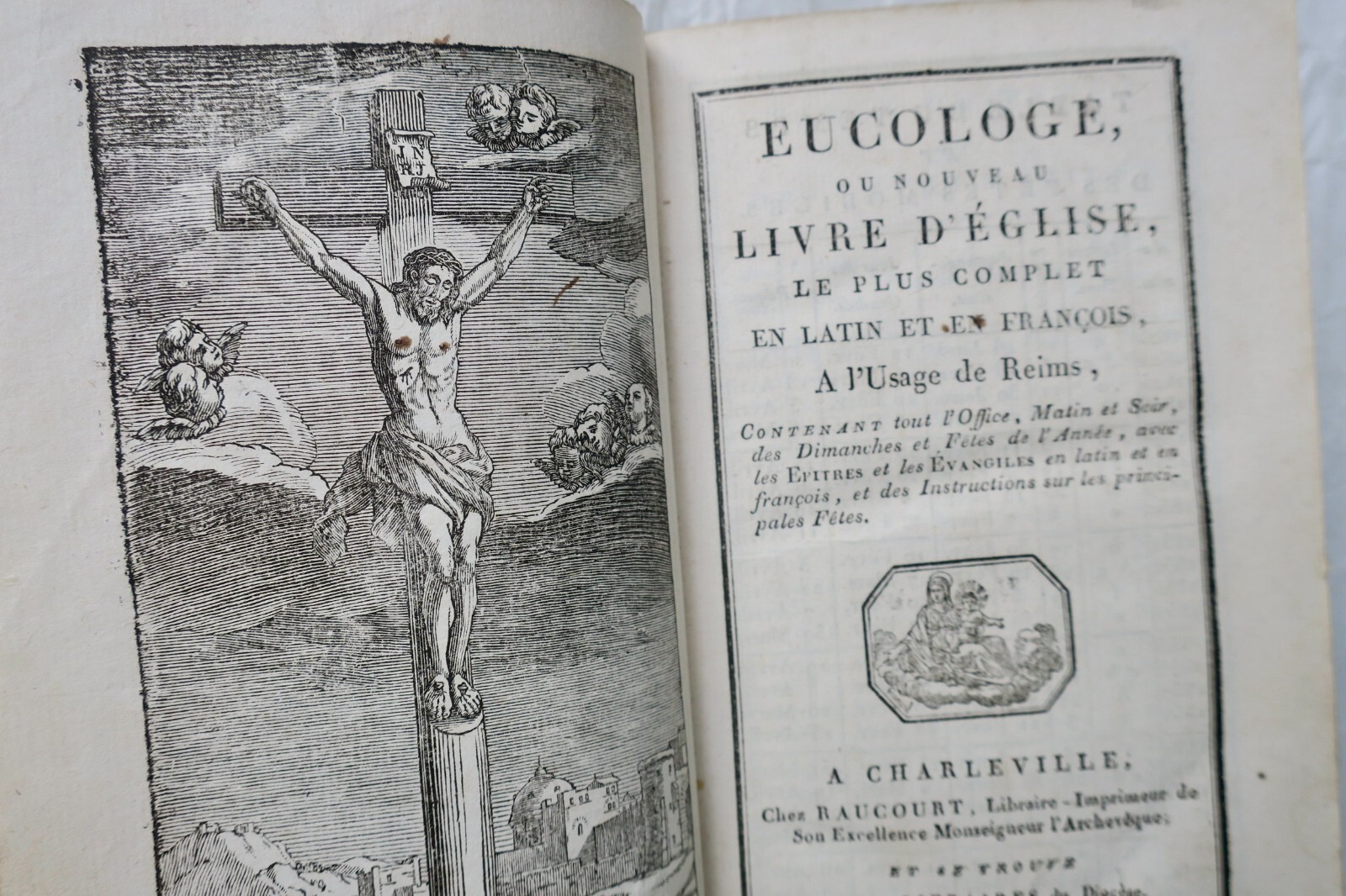 Complete church book in Latin and French - Image 7