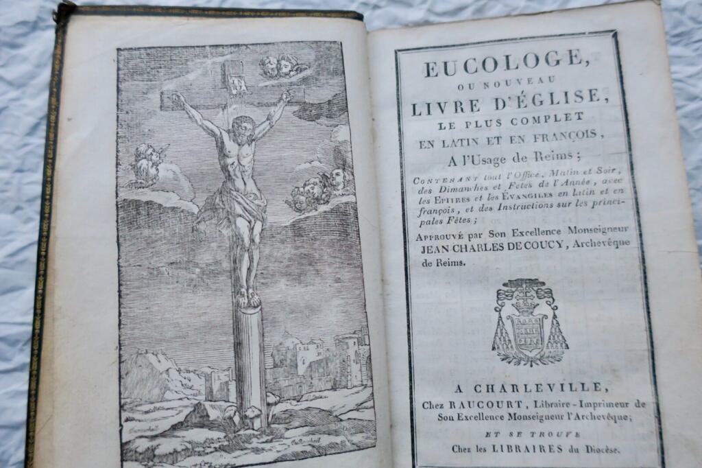 Umfassendes Kirchenbuch