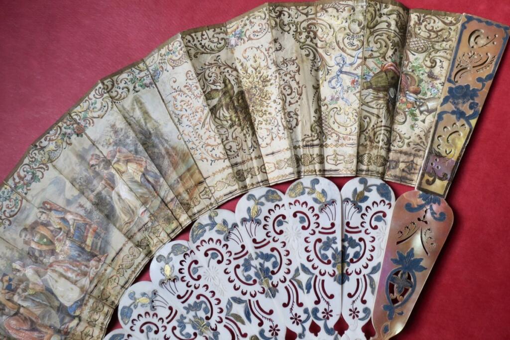 19世纪手绘扇子