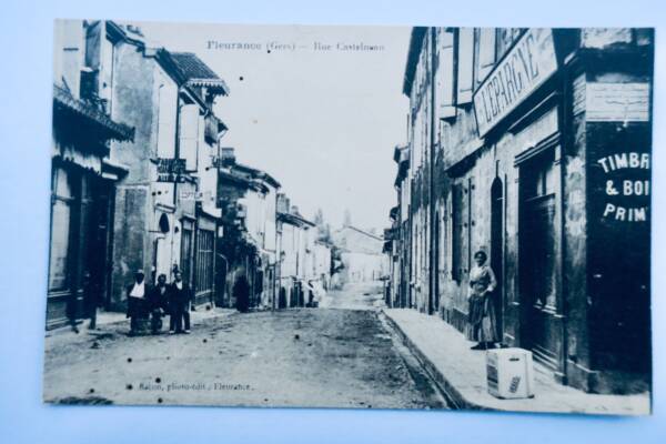 Fleurance rue Castelnau Gers 32
