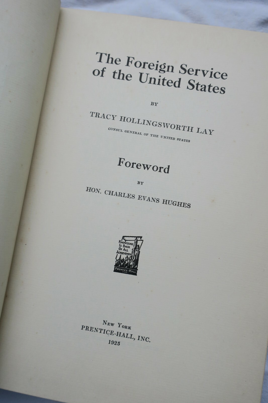 1925年の米国外交サービス概要<span class="lla-card-orig-wrap"><span class="lla-card-orig">❦ Foreign Service of the United States 1925</span></span> - La Librairie Antique