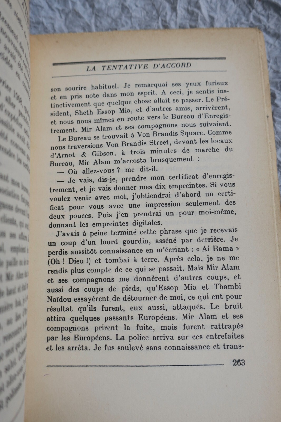 Gandhis Leben und Werk<span class="lla-card-orig-wrap"><span class="lla-card-orig">❦ Gandhi à l’oeuvre suite de sa vie écrite par lui-même 1934</span></span> - La Librairie Antique