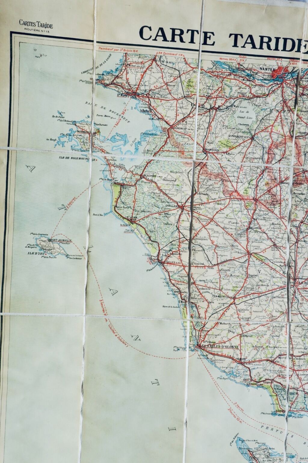 Geography Taride 33 maps in their case