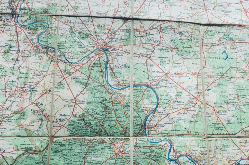 géographie Taride 33 Cartes dans leur meuble