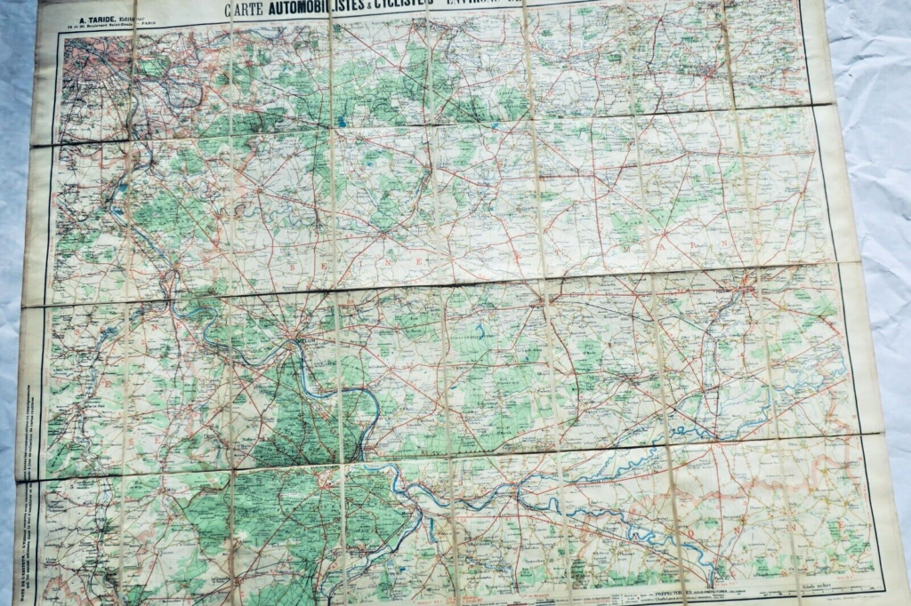 塔里德地理地图:原始柜中33张帆布地图