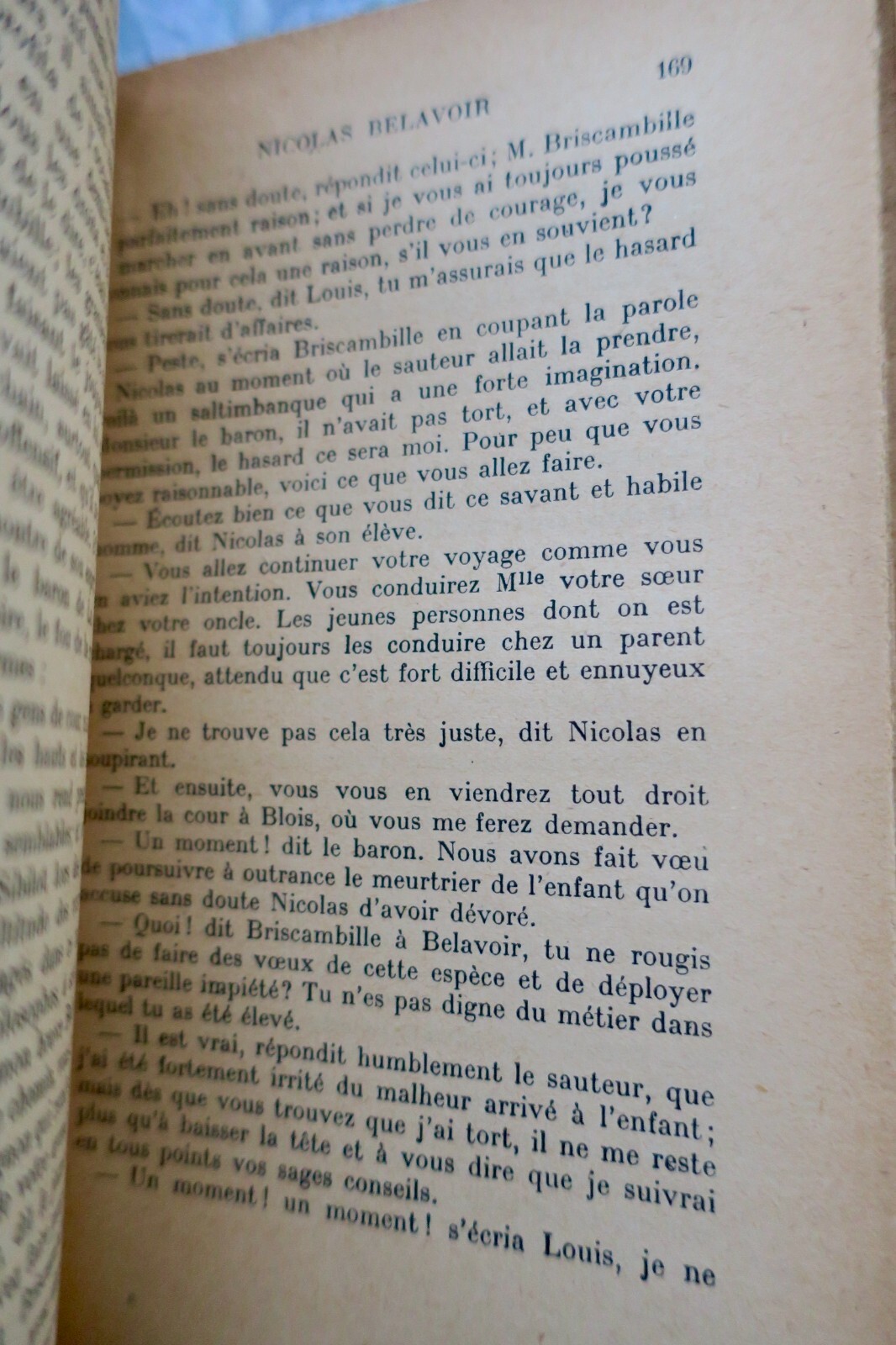 ニコラ・ベラヴォワの初版<span class="lla-card-orig-wrap"><span class="lla-card-orig">❦ GOBINEAU (Comte de). Nicolas Belavoir 1927</span></span> - La Librairie Antique