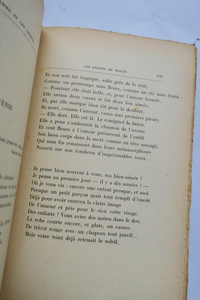 HENRIOT (Émile). La Flamme et les cendres + dédicace
