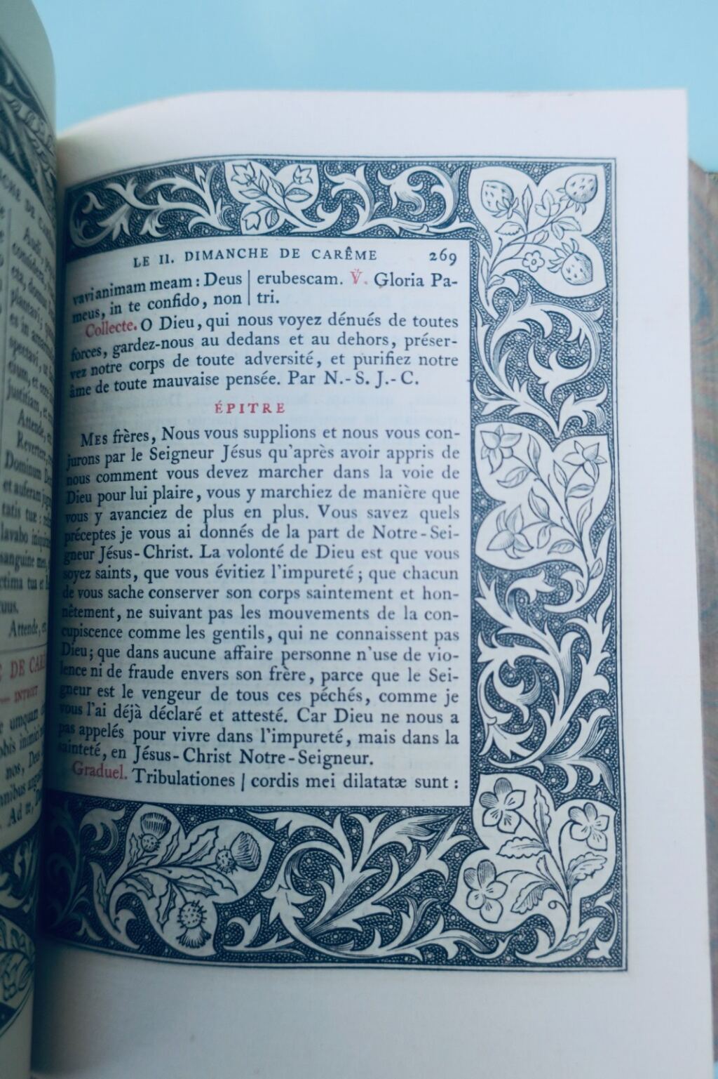 Roman Hours with Engraved Illustrations