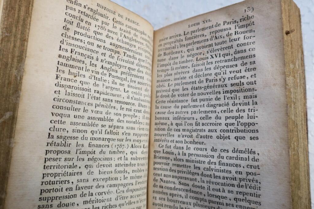 Histoire de France a l’usage de la jeunesse avec cartes géographiques 1828