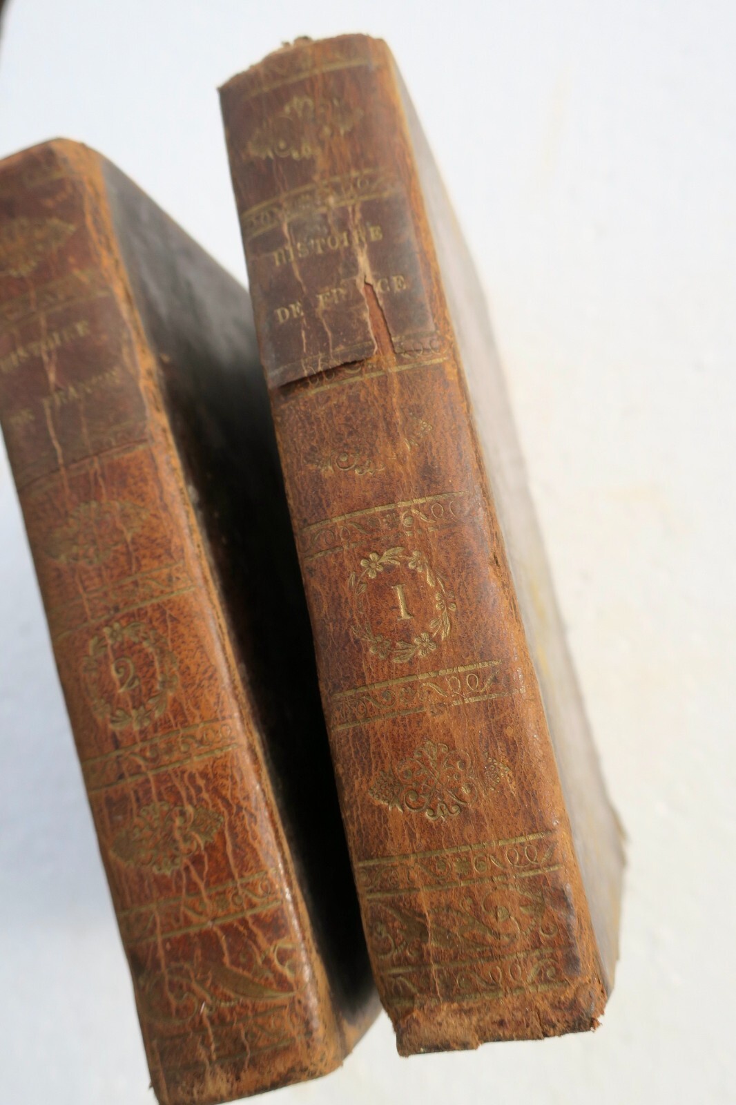 Youth-oriented history of France<span class="lla-card-orig-wrap"><span class="lla-card-orig">❦ Histoire de France a l’usage de la jeunesse avec cartes géographiques 1828</span></span> - La Librairie Antique