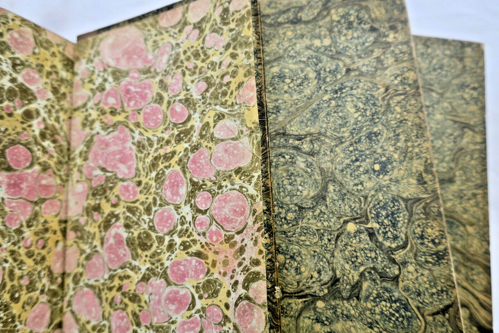 Geschichte von René d'Anjou, König von Neapel<span class="lla-card-orig-wrap"><span class="lla-card-orig">❦ Histoire de René d’Anjou, Roi de Naples.. 1825</span></span> - La Librairie Antique