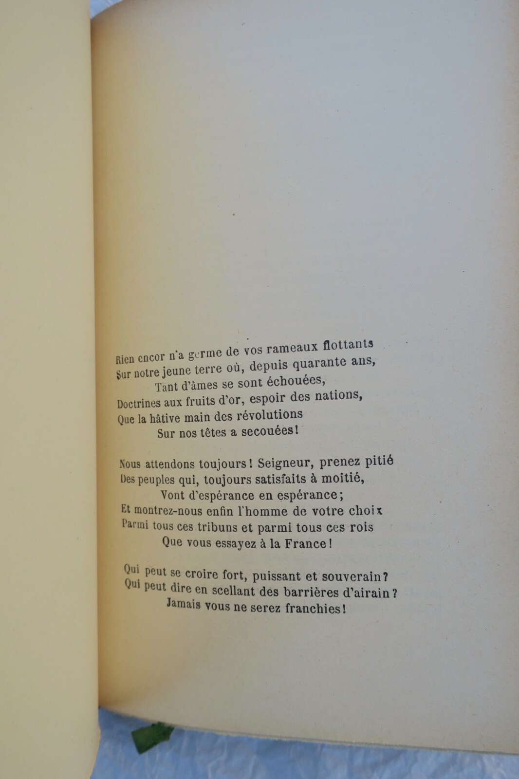 HUGO LES CHANTS DU CREPUSCULE. HETZEL - La Librairie Antique