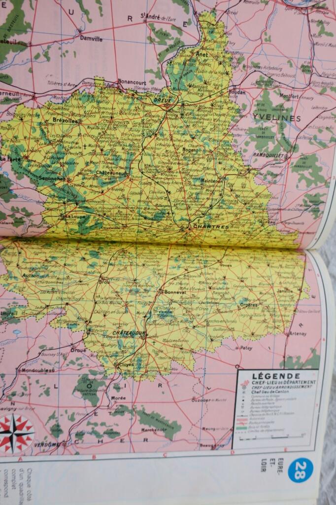 French geographical reference with municipal nomenclature