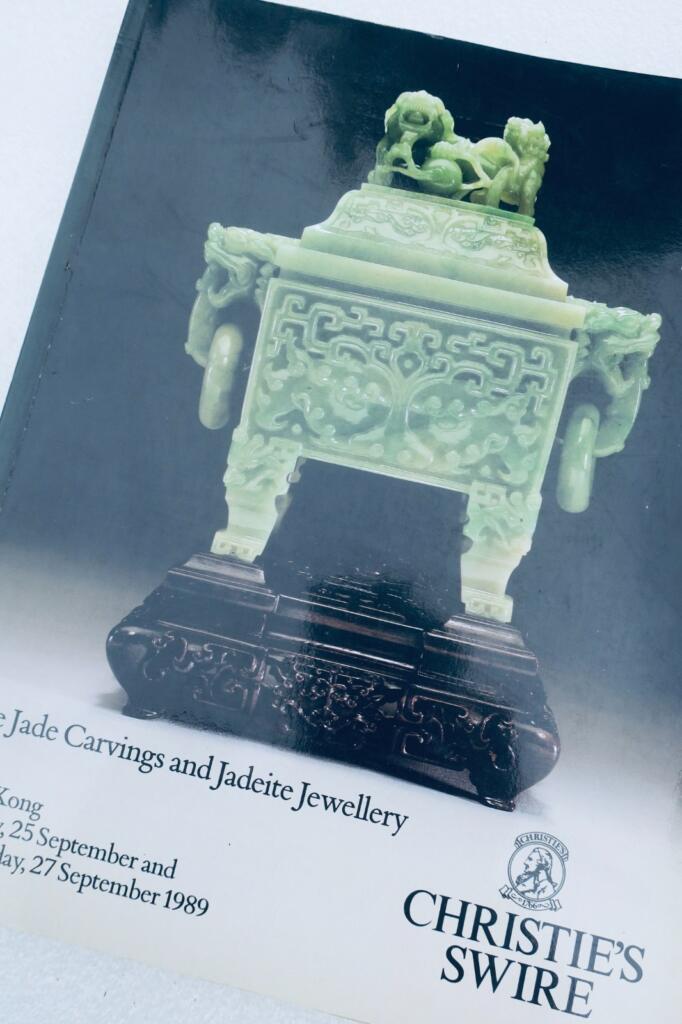 Jadeschnitzereien und Jadeit-Schmuck Auktionskatalog