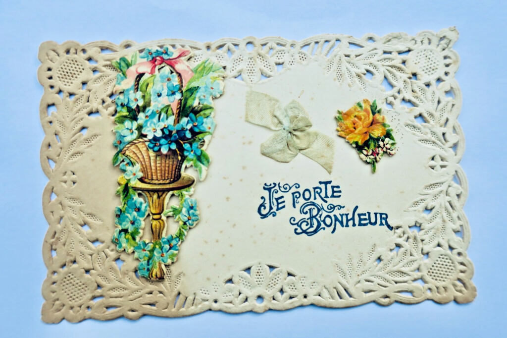 Je porte bonheur BELLE EPOQUE bords ouvragés