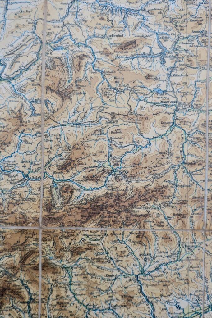 Karte der Alpen und des Wiener Waldes