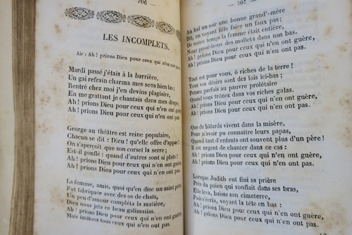 現代の歌のコレクション<span class="lla-card-orig-wrap"><span class="lla-card-orig">❦ La chanson de nos jours 1844</span></span> - La Librairie Antique