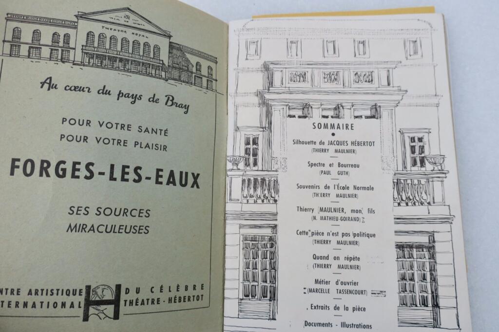Night House - Hébertot Theater Production