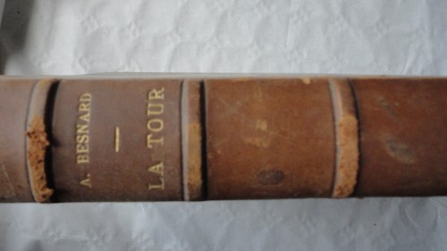 芸術家の人生と作品の概要<span class="lla-card-orig-wrap"><span class="lla-card-orig">❦ LA TOUR, LA VIE ET L’OEUVRE DE L’ARTISTE 1928</span></span> - La Librairie Antique