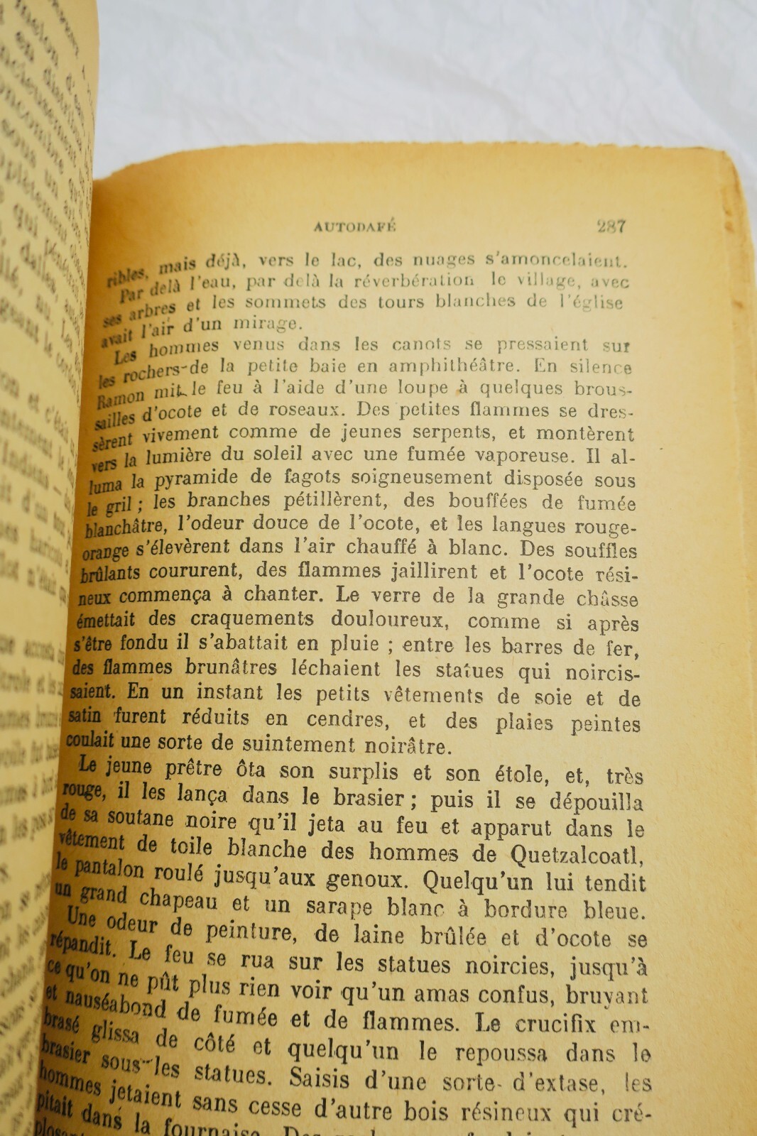 Die gefiederte Schlange - Englische Übersetzung<span class="lla-card-orig-wrap"><span class="lla-card-orig">❦ LAWRENCE, D.-H. Le serpent à plumes</span></span> - La Librairie Antique